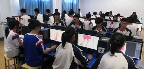 運(yùn)城龍翔高級(jí)技工學(xué)校2024年招生簡(jiǎn)章 計(jì)算機(jī)軟硬件技術(shù)開(kāi)發(fā)專(zhuān)業(yè)